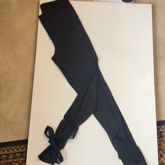 Lucy tie bottom leggings - Picture 2 of 7